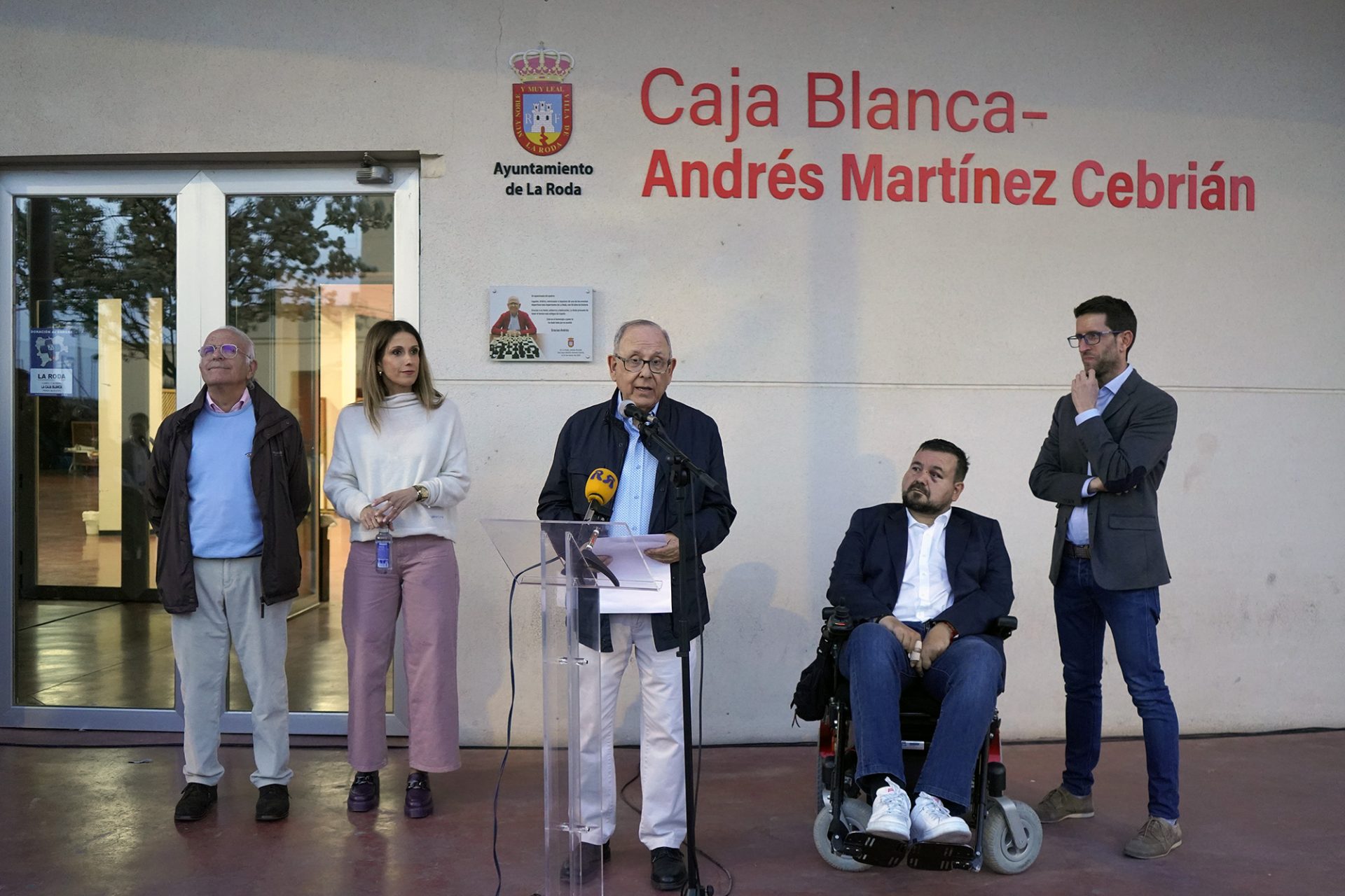 Caja Blanca - Andrés Martínez Cebrián